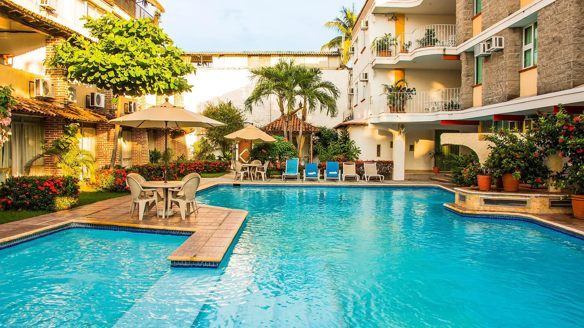 Vallartasol Hotel Puerto Vallarta 3*,